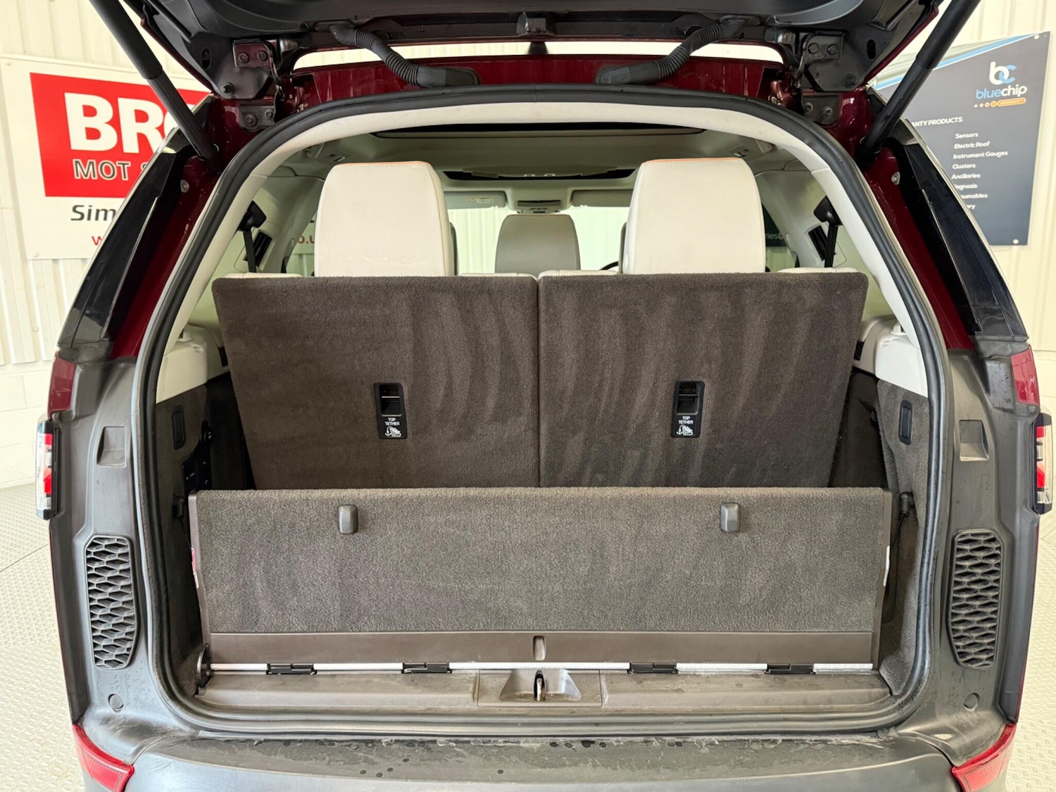 Used Land Rover Discovery 2017 for sale - 76214731: Photo 24