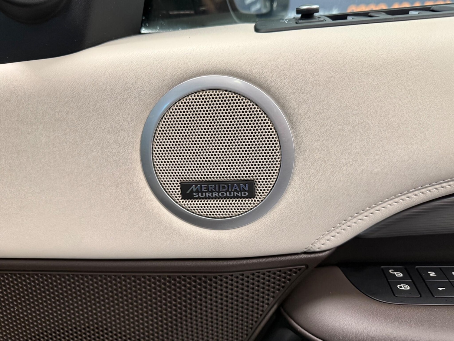 Used Land Rover Discovery 2017 for sale - 76214731: Photo 28