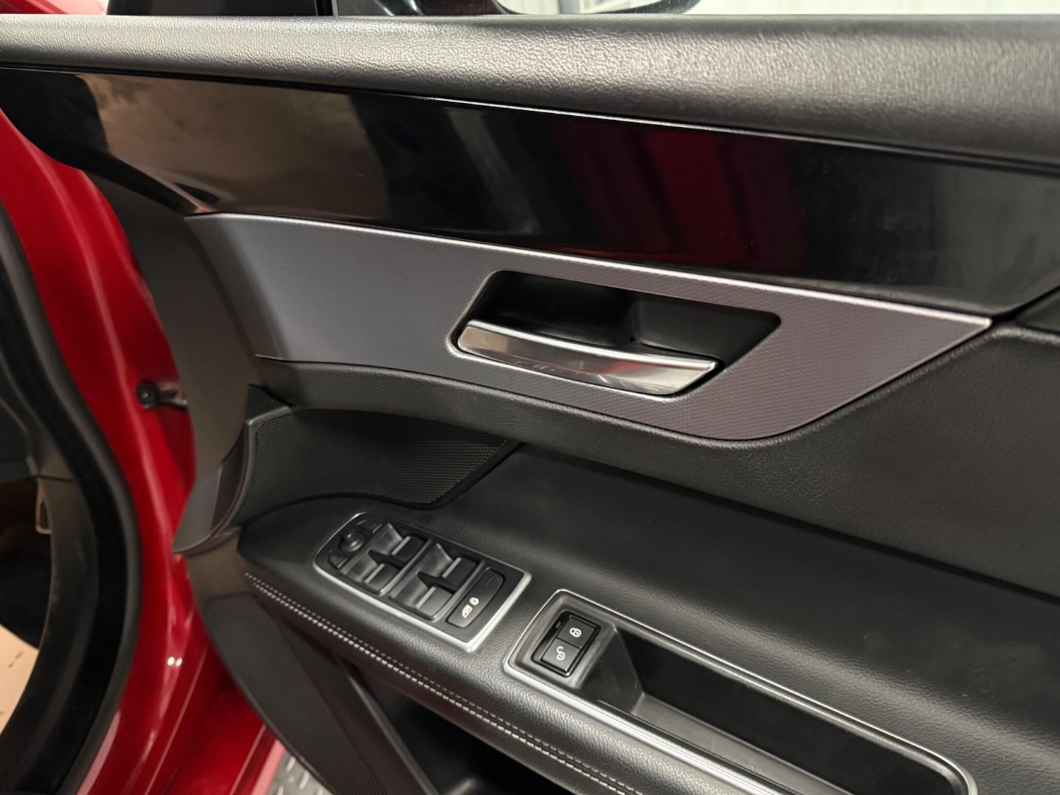 Used Jaguar XF 2019 for sale - 76424344: Photo 18