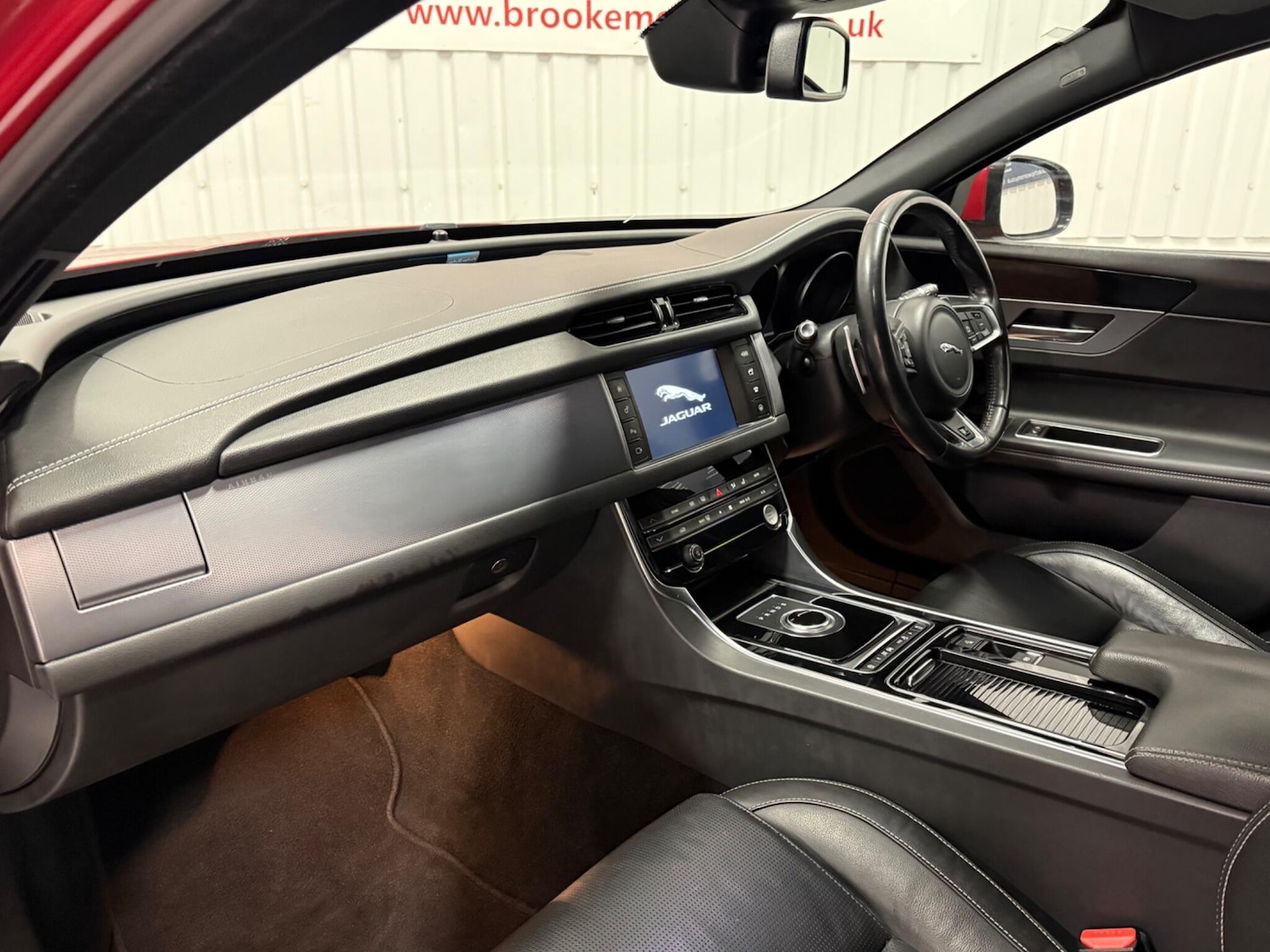 Used Jaguar XF 2019 for sale - 76424344: Photo 9