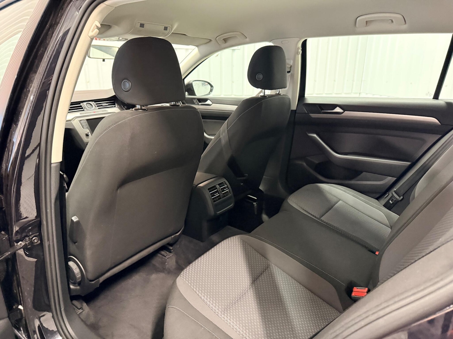 Used Volkswagen Passat 2016 for sale - 77131643: Photo 15