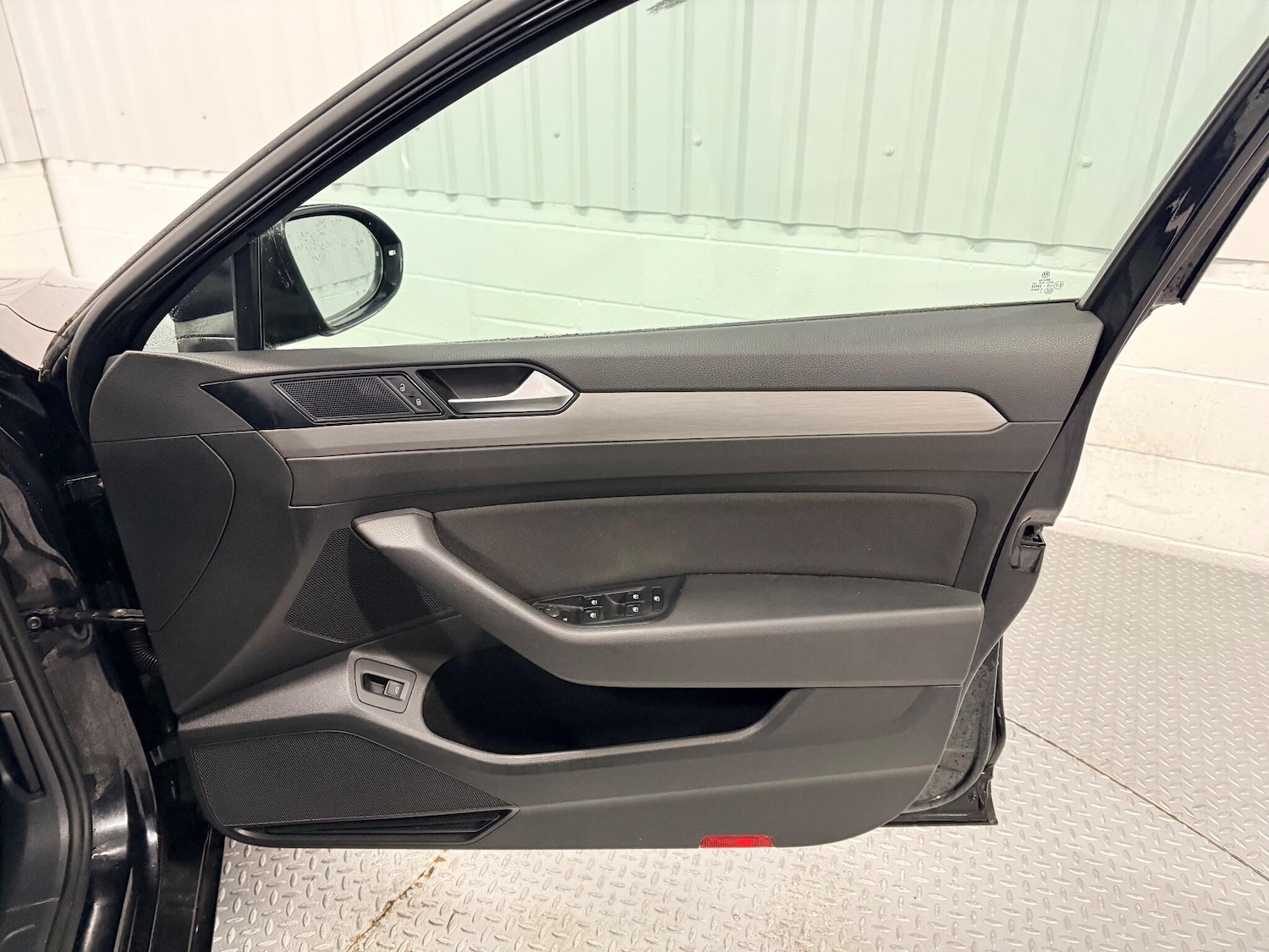 Used Volkswagen Passat 2016 for sale - 77131643: Photo 16