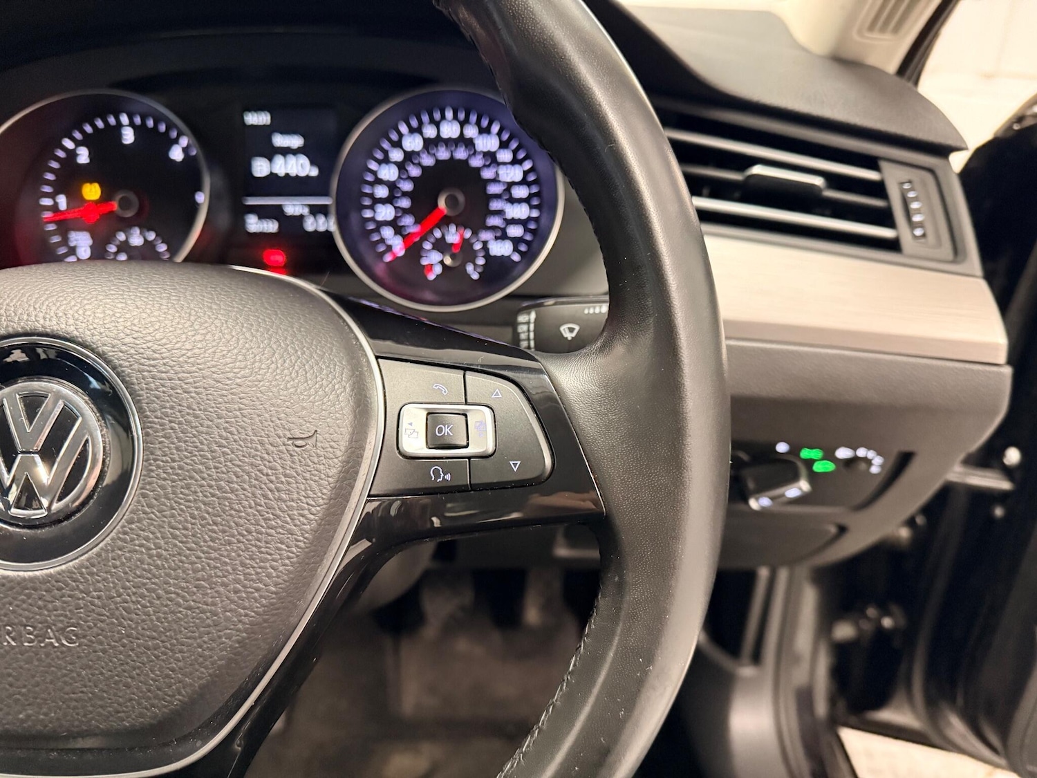 Used Volkswagen Passat 2016 for sale - 77131643: Photo 24