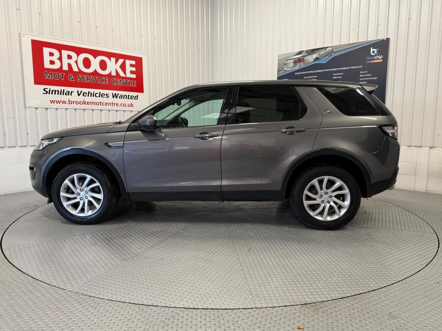 Used Land Rover Discovery Sport 2017 for sale - 76766005: Photo 10