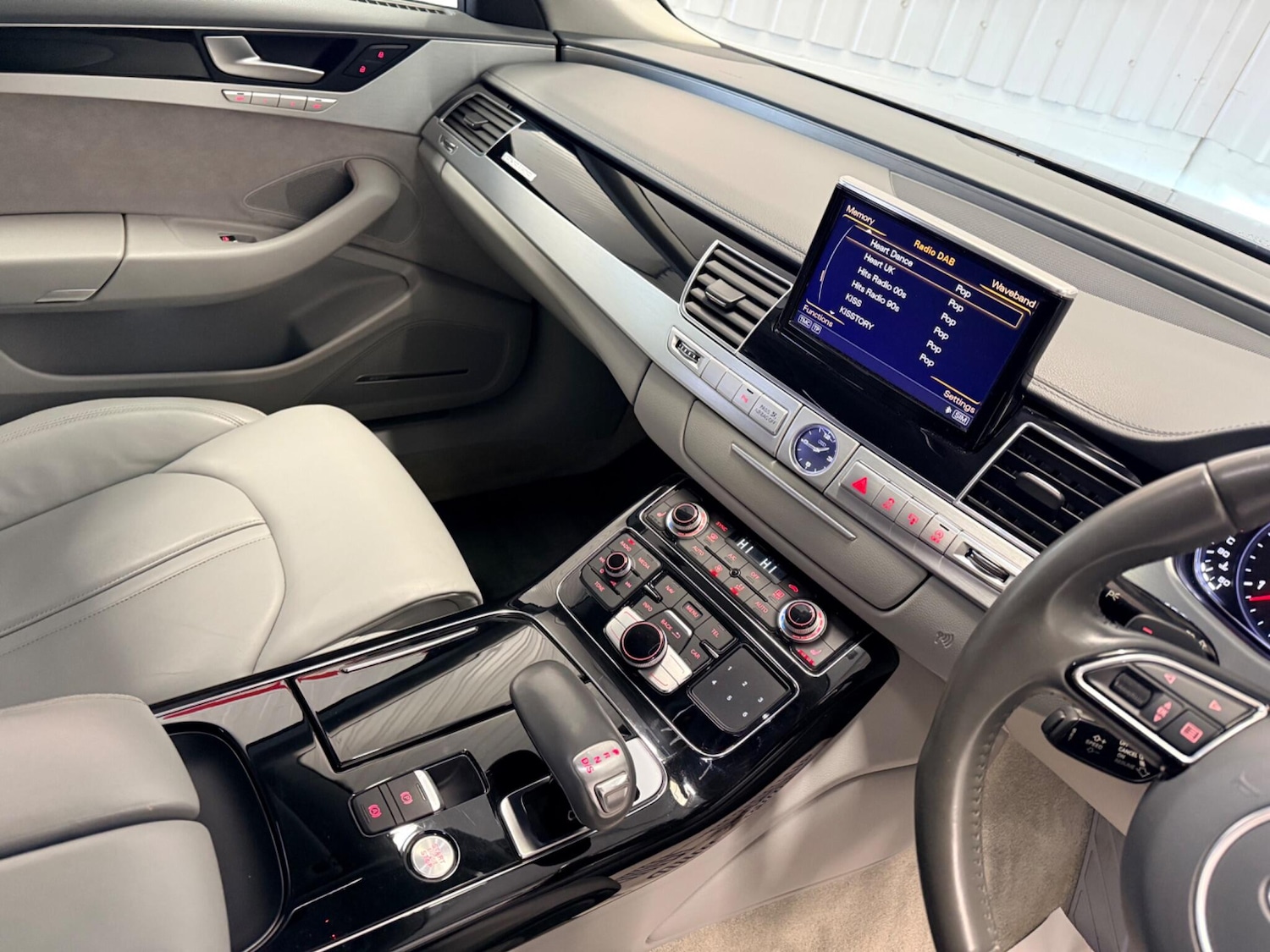 Used Audi A8 for sale - 77825262: Photo 25