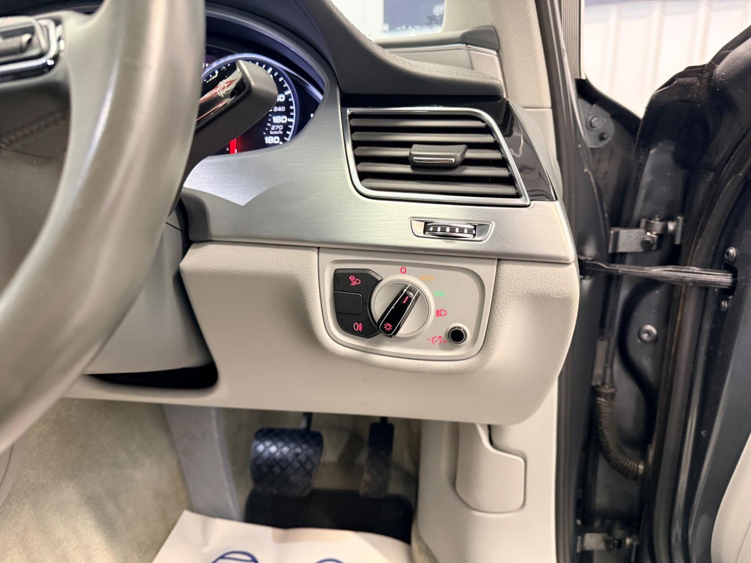 Used Audi A8 for sale - 77825262: Photo 26