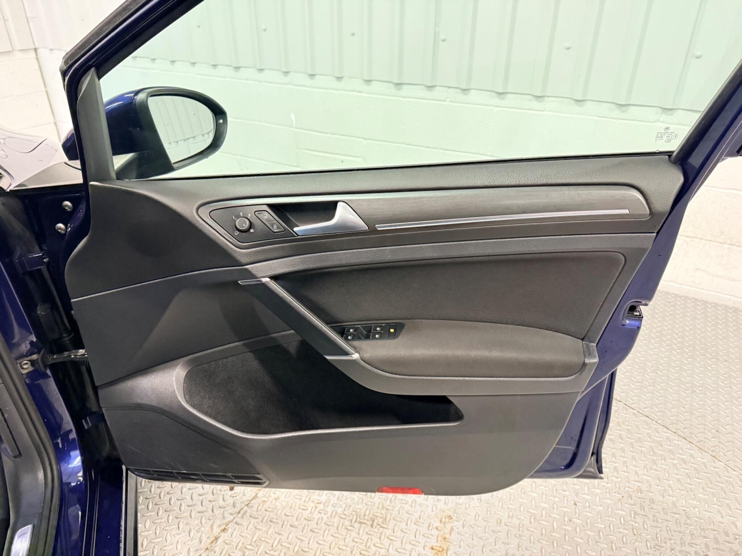 Used Volkswagen Golf 2018 for sale - 77440848: Photo 15