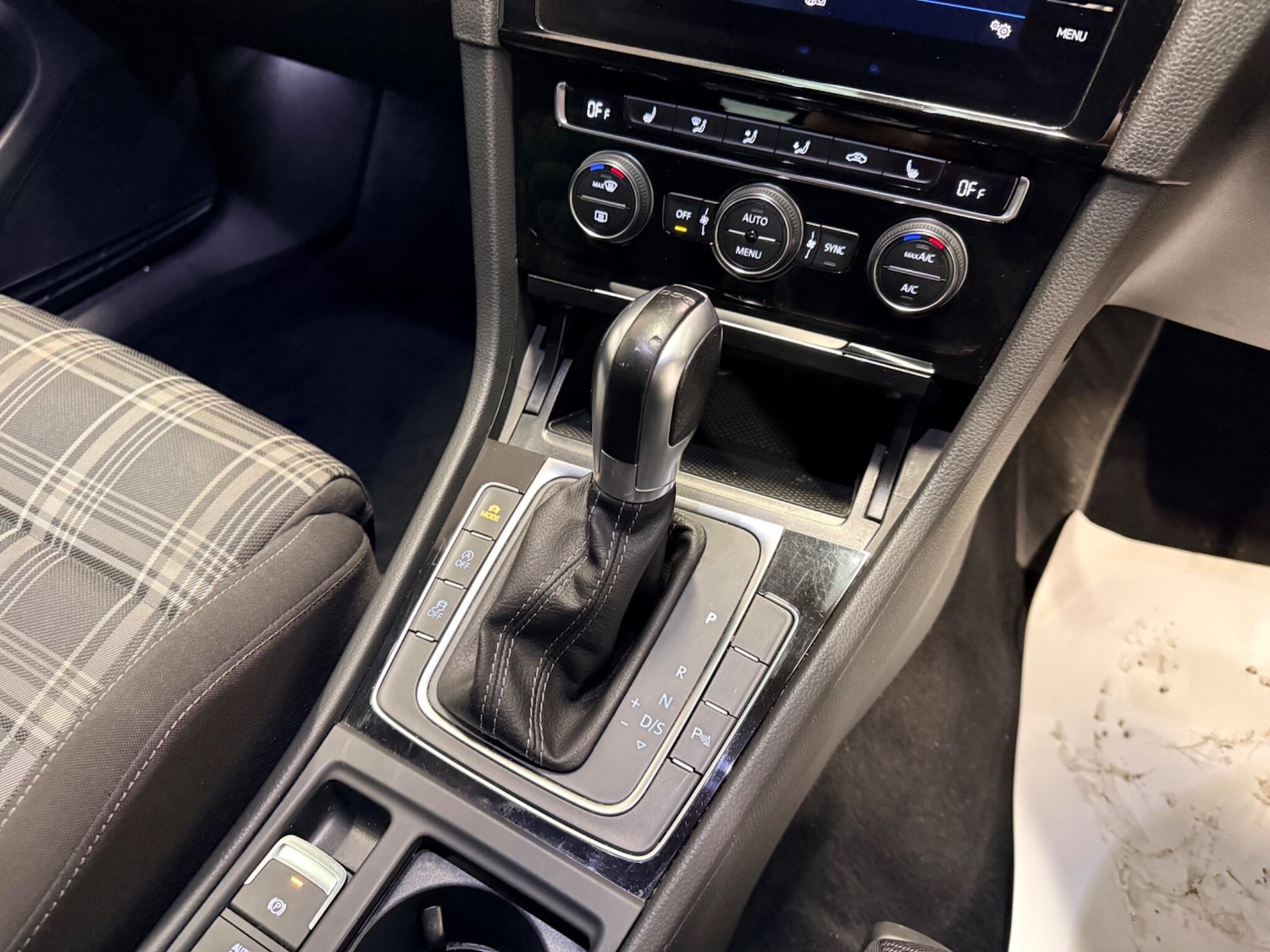 Used Volkswagen Golf 2018 for sale - 77440848: Photo 24