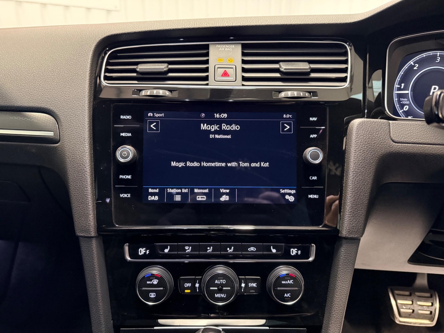 Used Volkswagen Golf 2018 for sale - 77440848: Photo 25