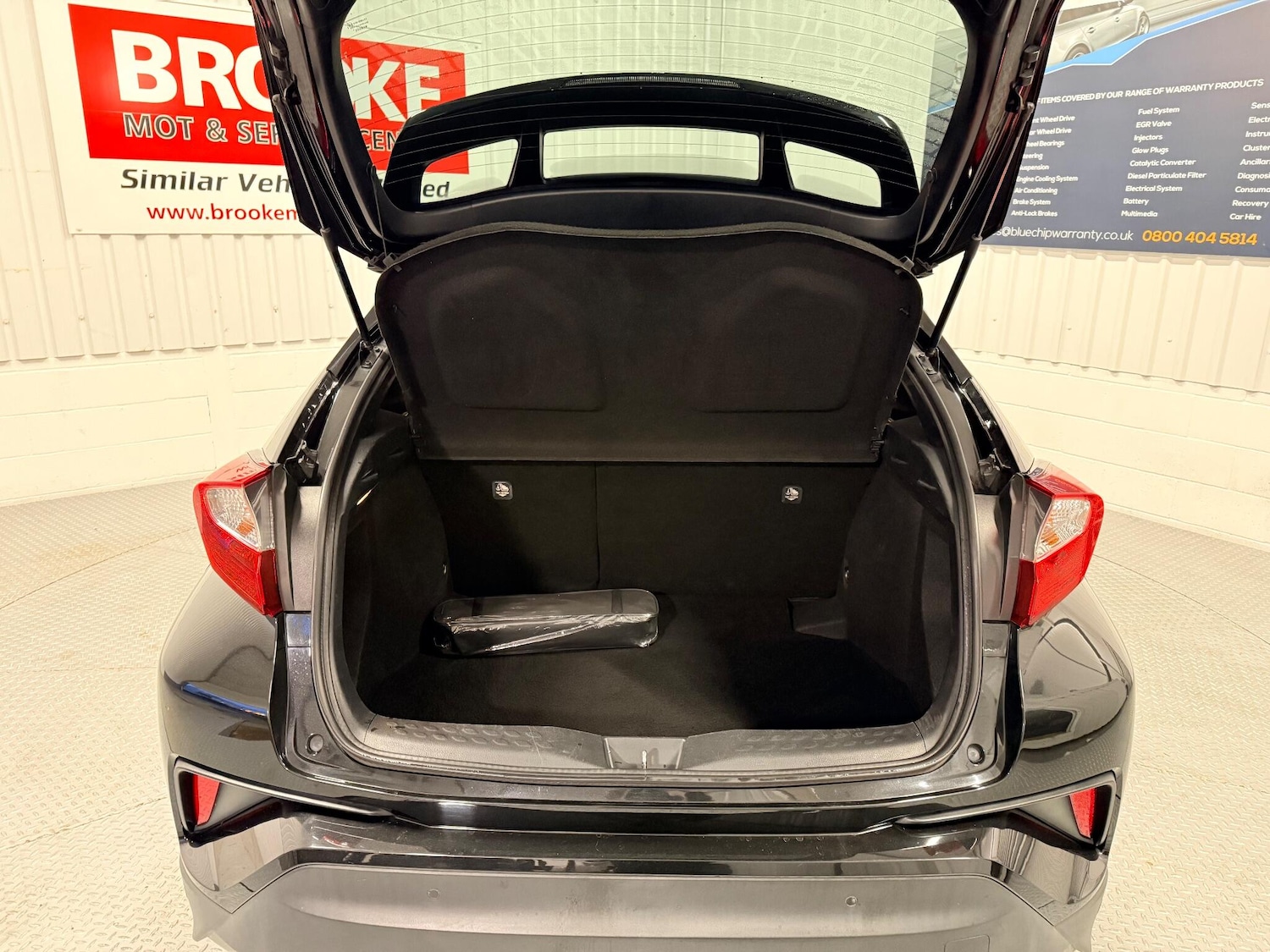 Used Toyota C-HR 2017 for sale - 77203946: Photo 15