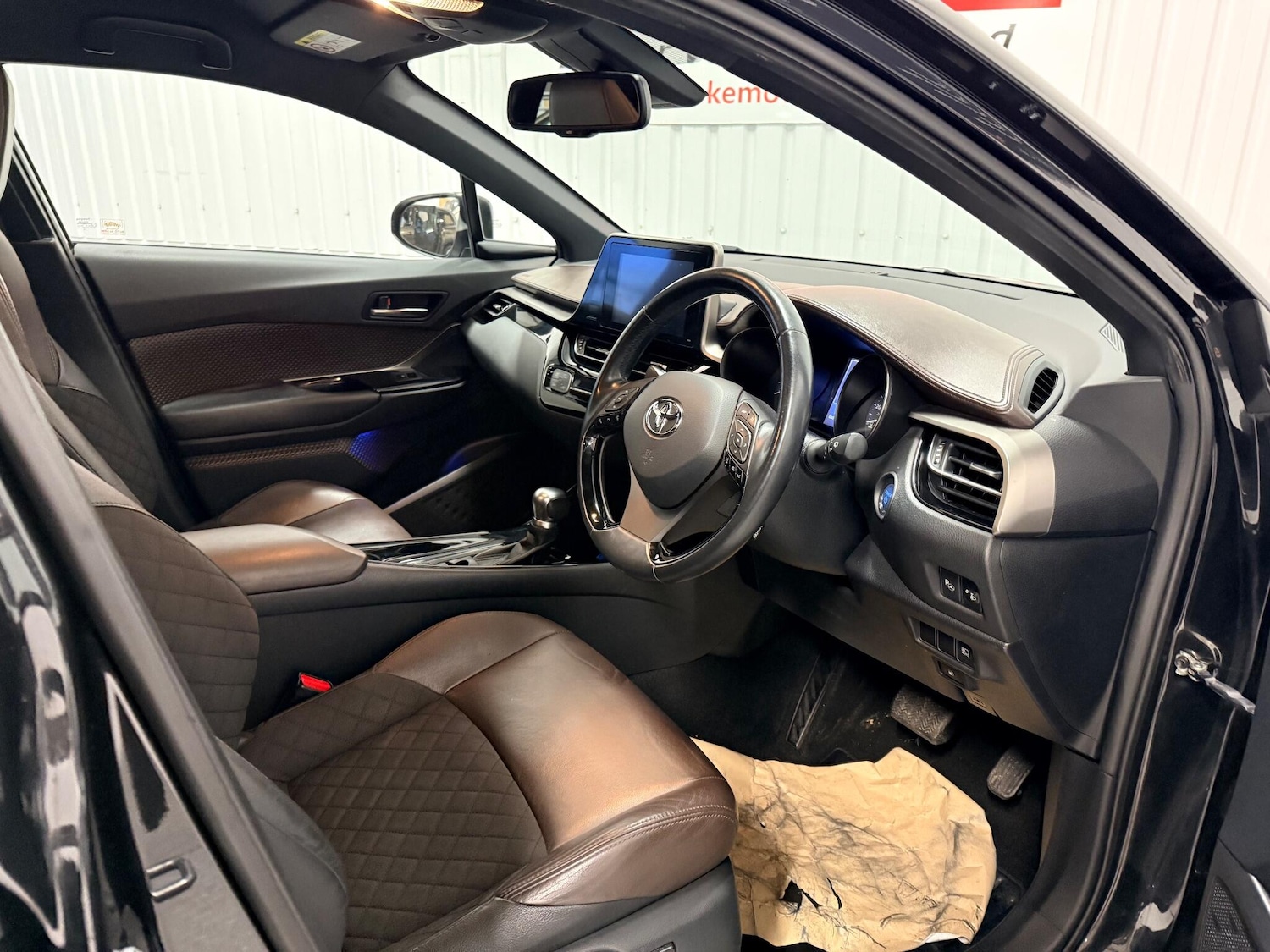 Used Toyota C-HR 2017 for sale - 77203946: Photo 17