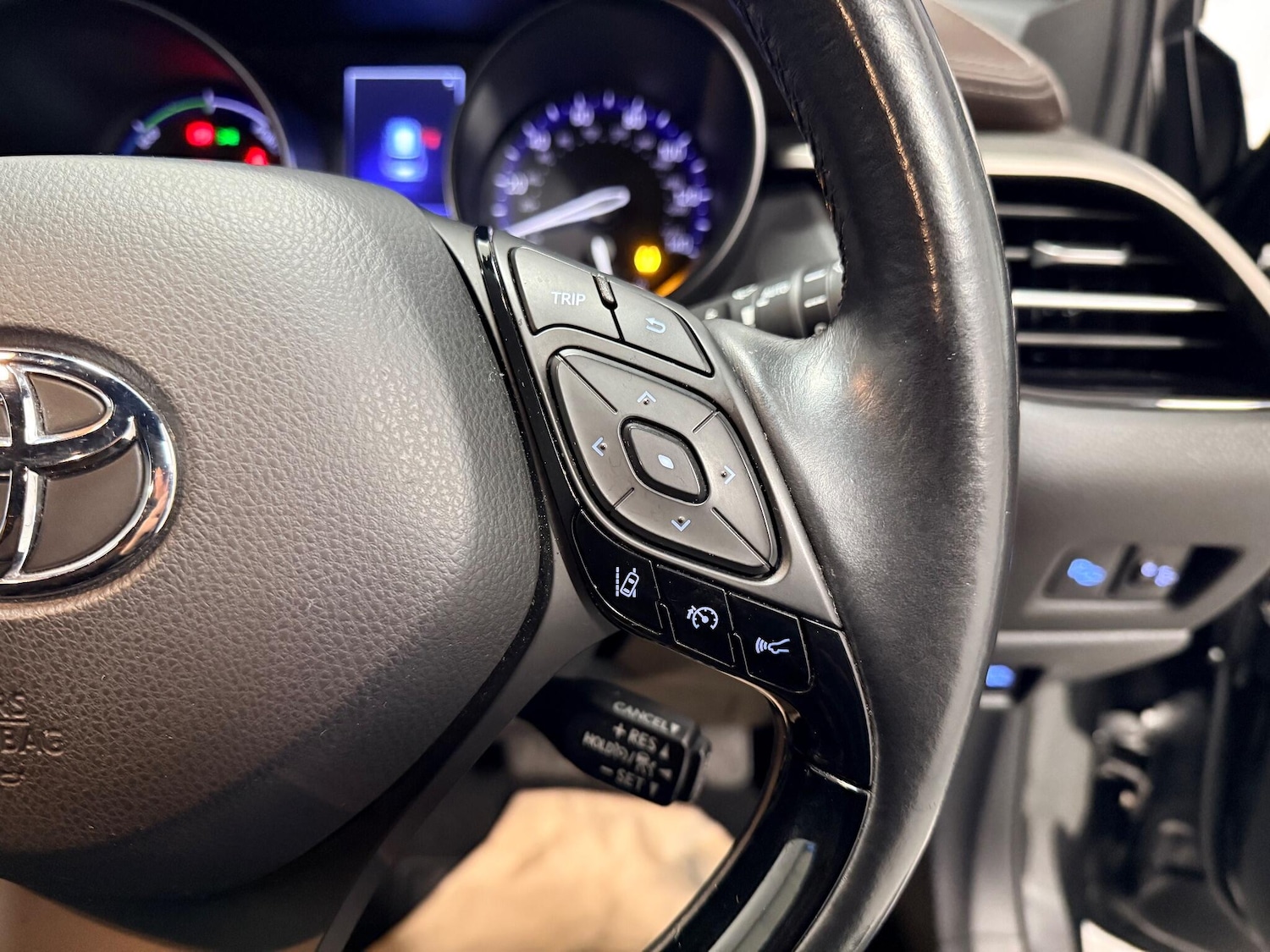 Used Toyota C-HR 2017 for sale - 77203946: Photo 20