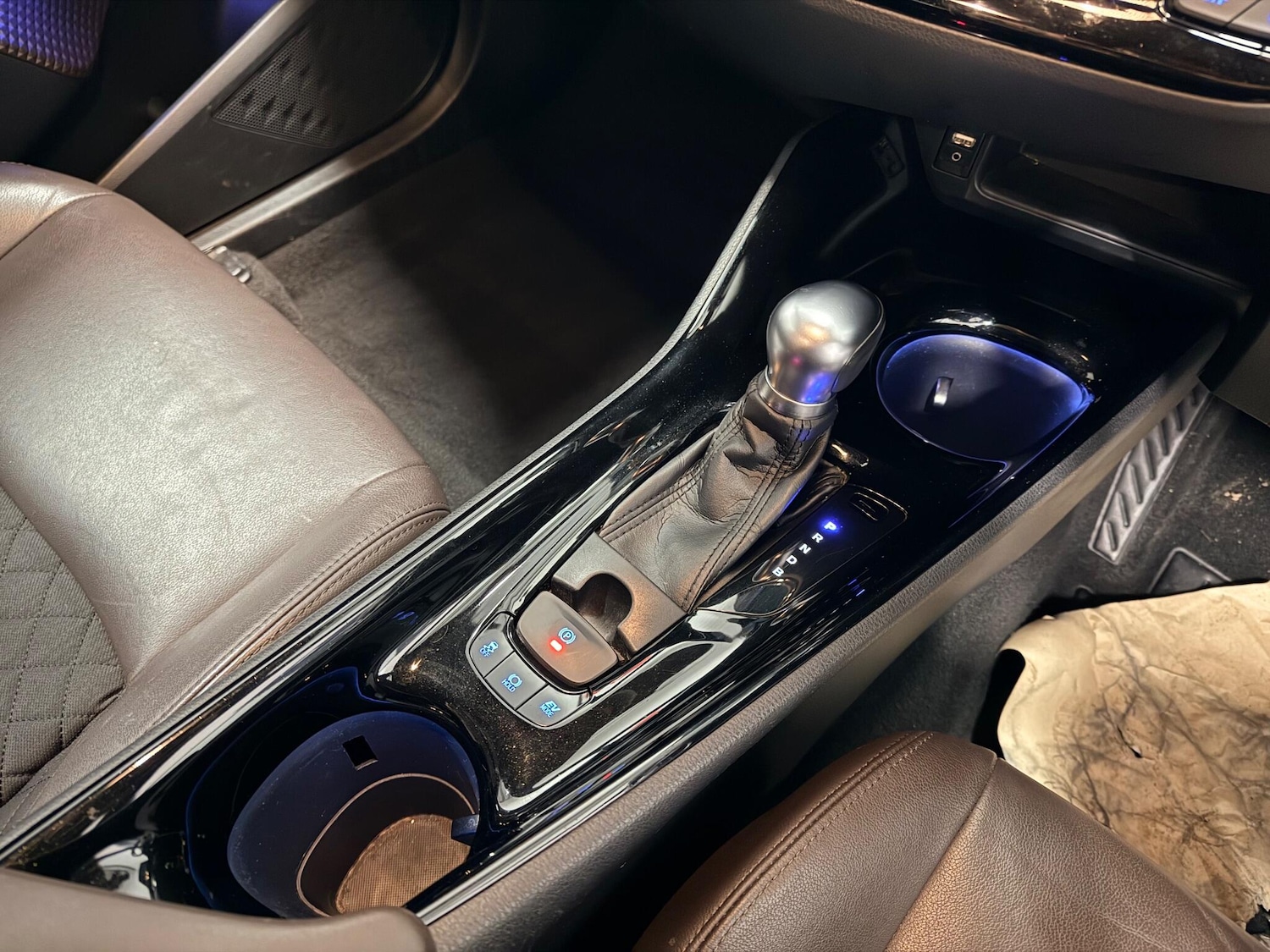 Used Toyota C-HR 2017 for sale - 77203946: Photo 27