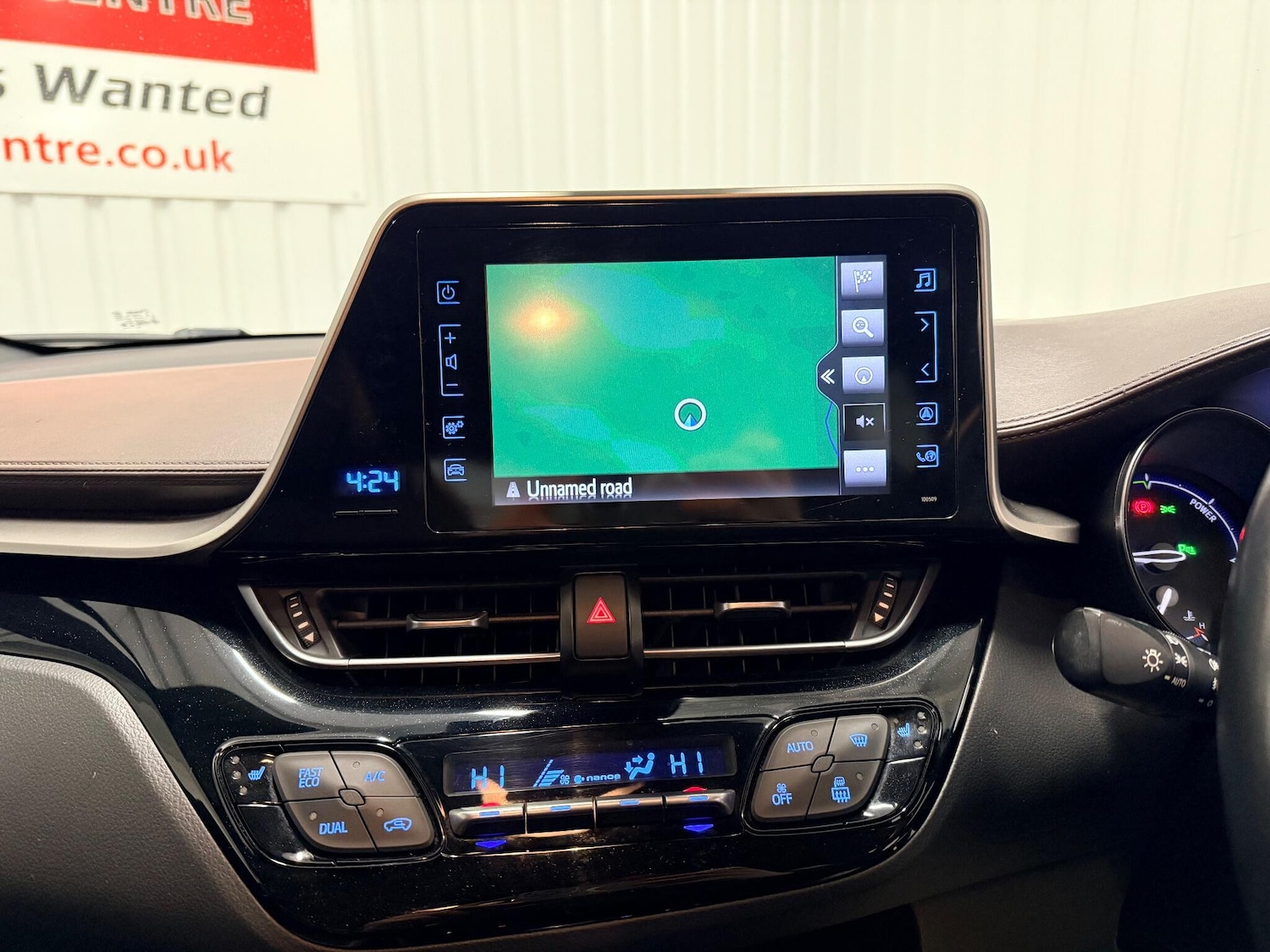 Used Toyota C-HR 2017 for sale - 77203946: Photo 28