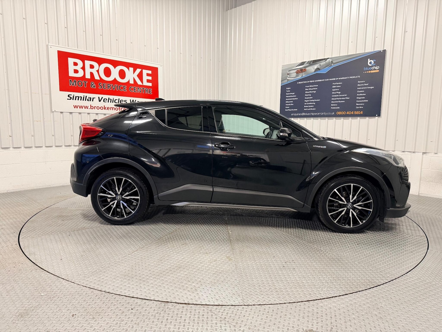 Used Toyota C-HR 2017 for sale - 77203946: Photo 6