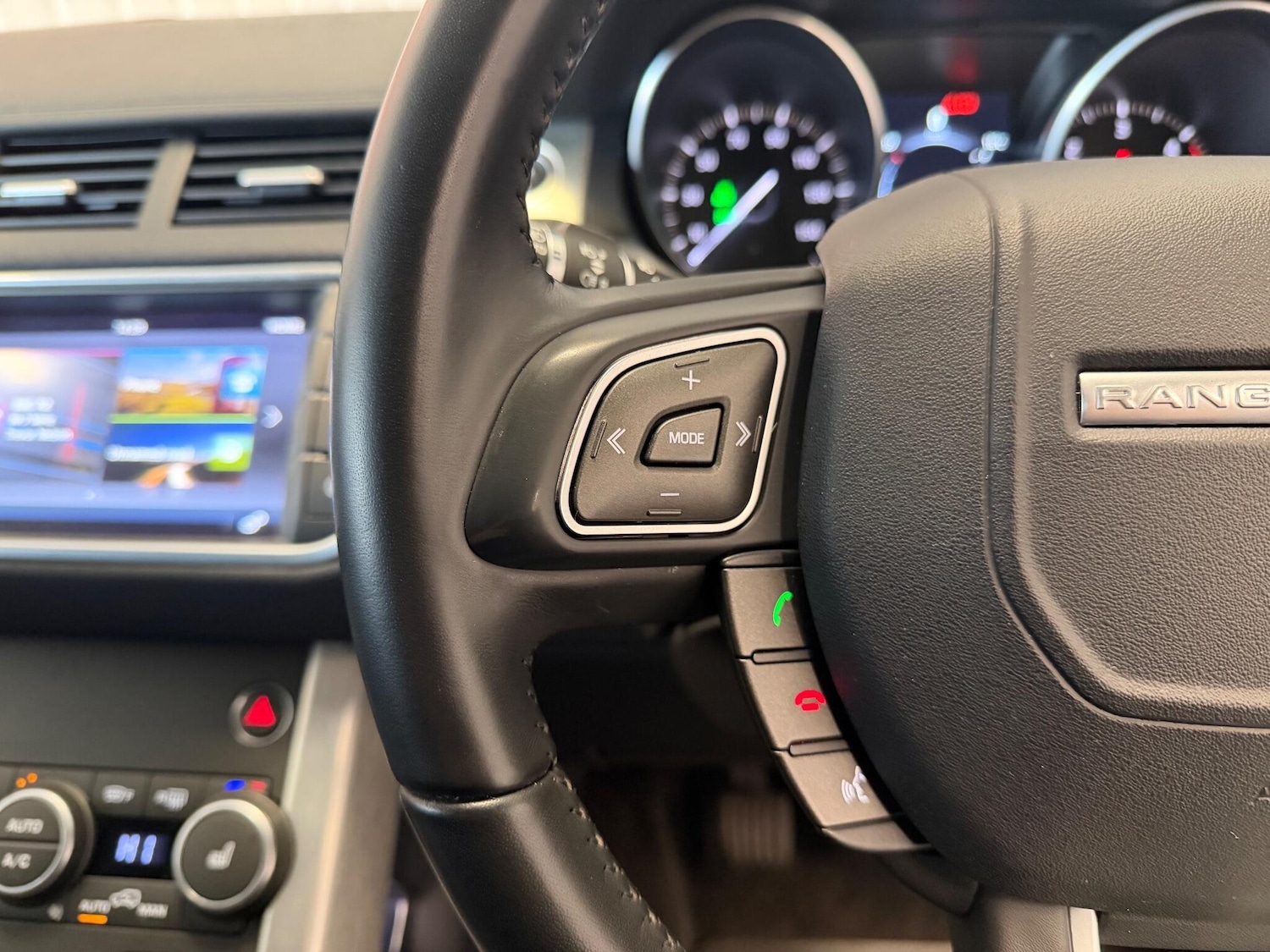 Used Land Rover Range Rover Evoque 2017 for sale - 76337208: Photo 22