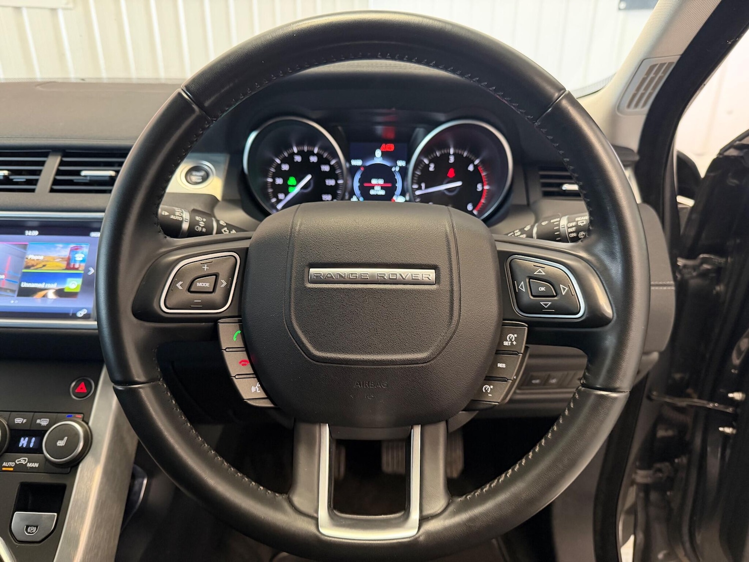 Used Land Rover Range Rover Evoque 2017 for sale - 76337208: Photo 23