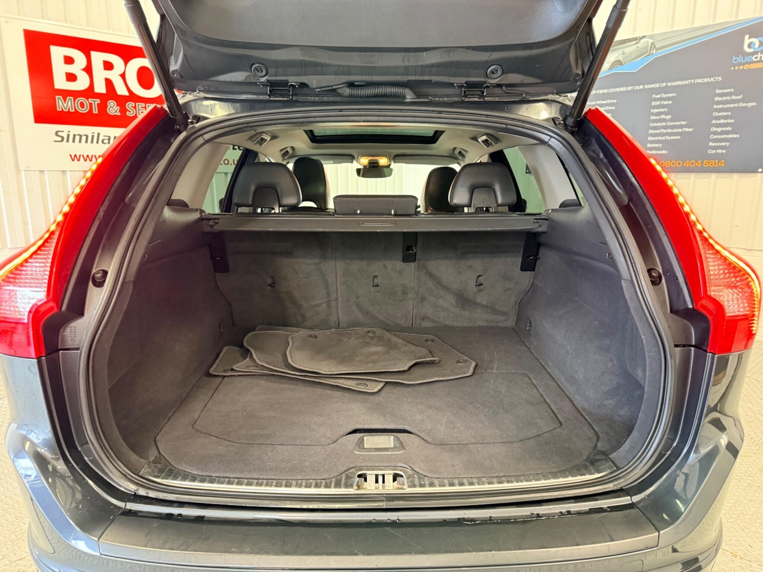 Used Volvo XC60 2017 for sale - 77351476: Photo 16