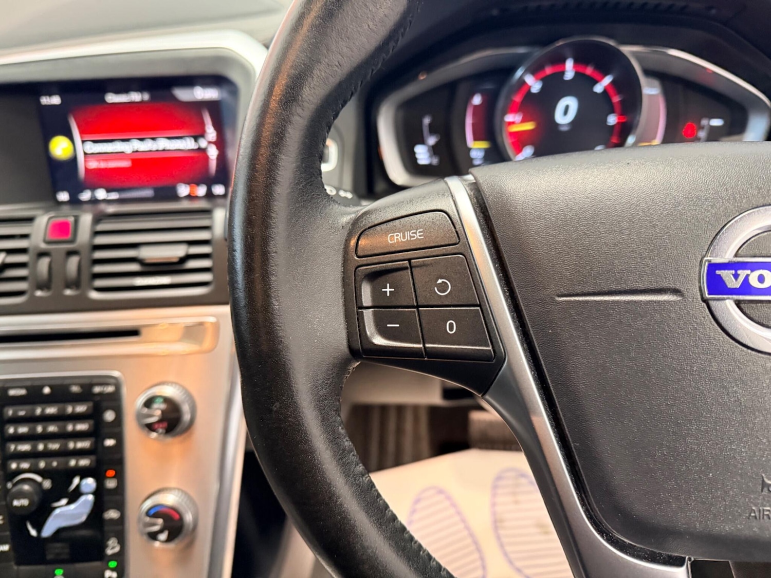 Used Volvo XC60 2017 for sale - 77351476: Photo 22