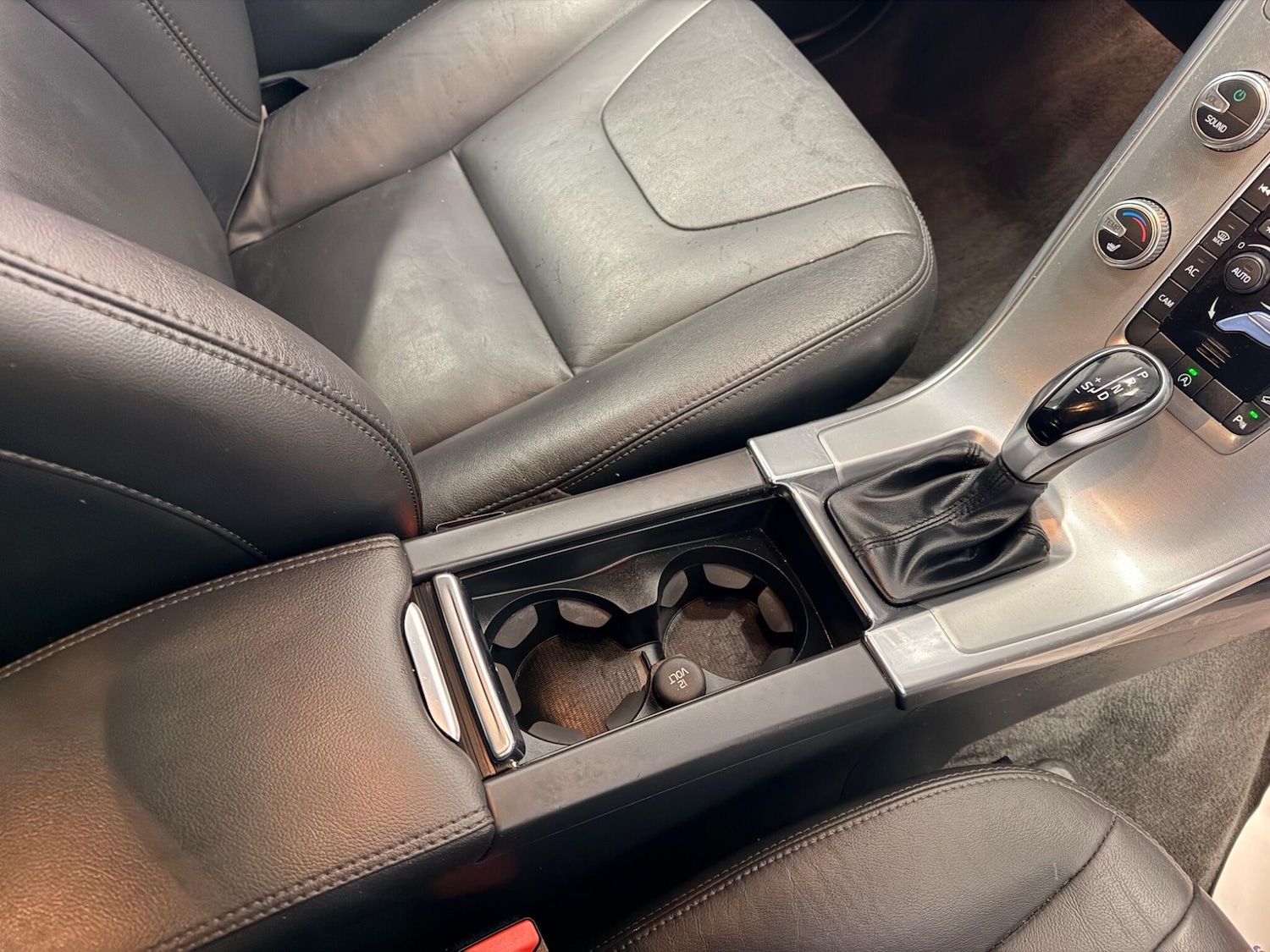 Used Volvo XC60 2017 for sale - 77351476: Photo 31