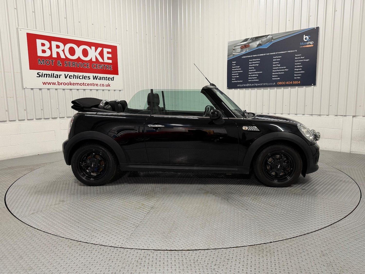 Used MINI Convertible 2014 for sale - 76473461: Photo 11