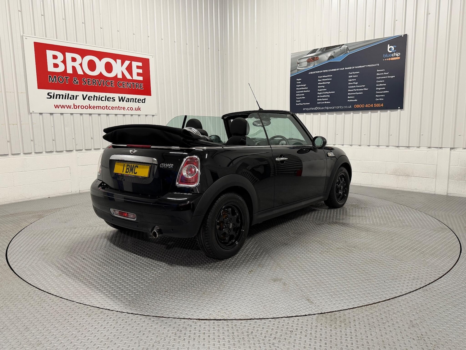 Used MINI Convertible 2014 for sale - 76473461: Photo 12