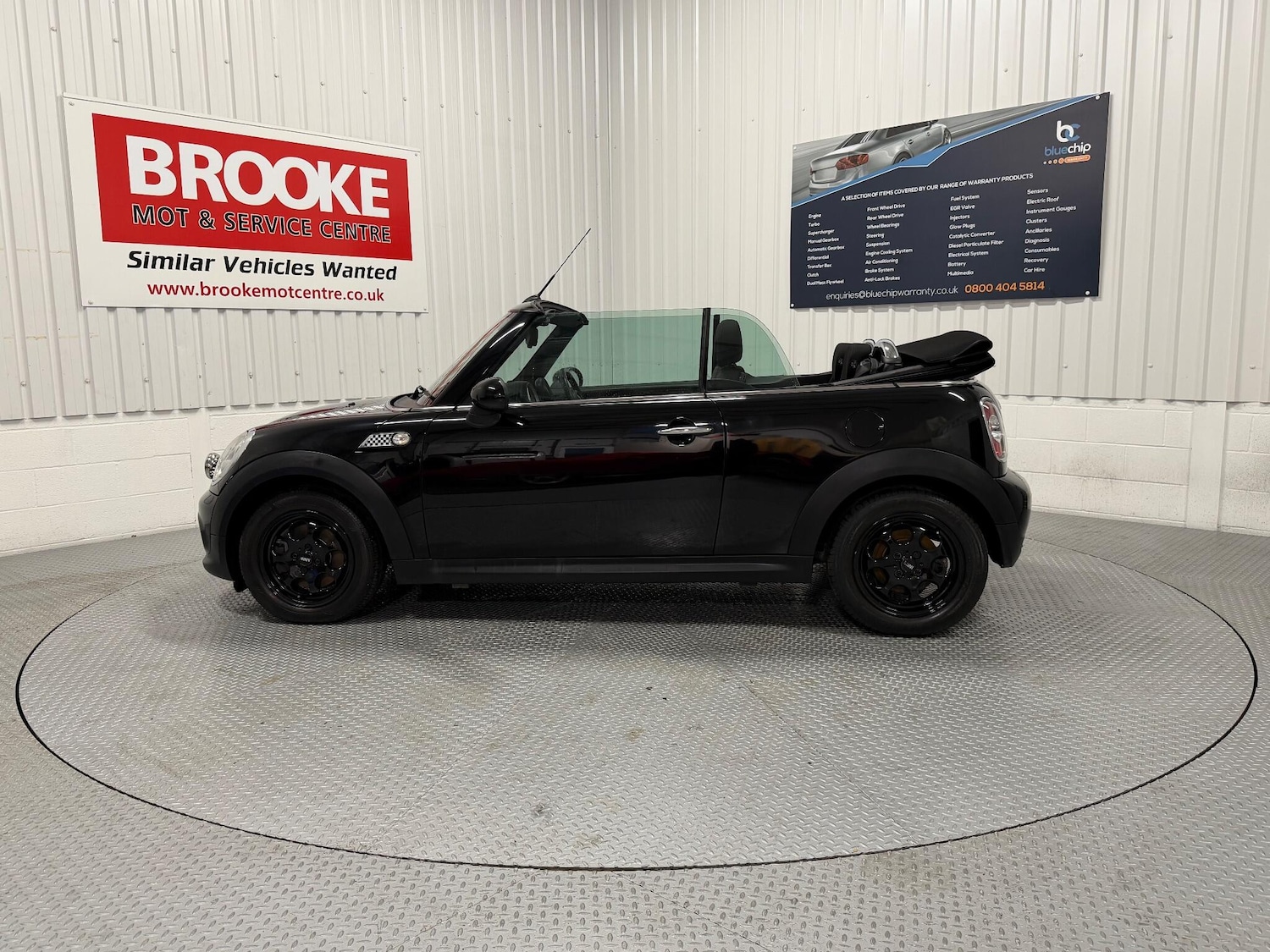 Used MINI Convertible 2014 for sale - 76473461: Photo 15