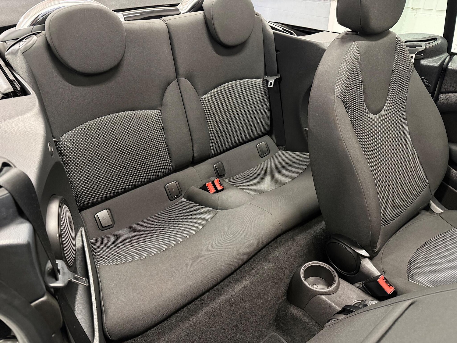 Used MINI Convertible 2014 for sale - 76473461: Photo 22