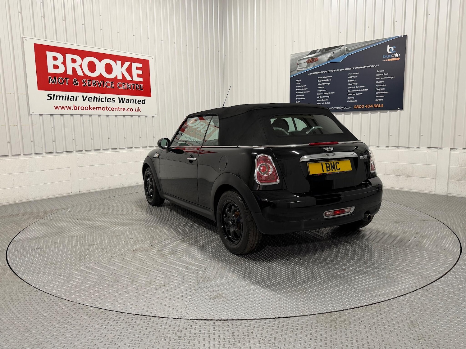 Used MINI Convertible 2014 for sale - 76473461: Photo 6