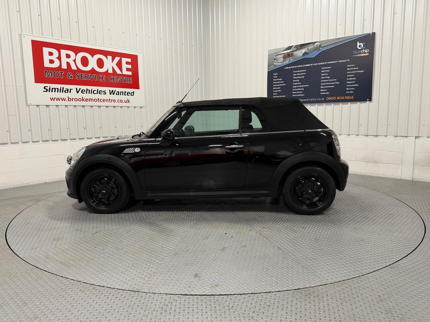 Used MINI Convertible 2014 for sale - 76473461: Photo 7