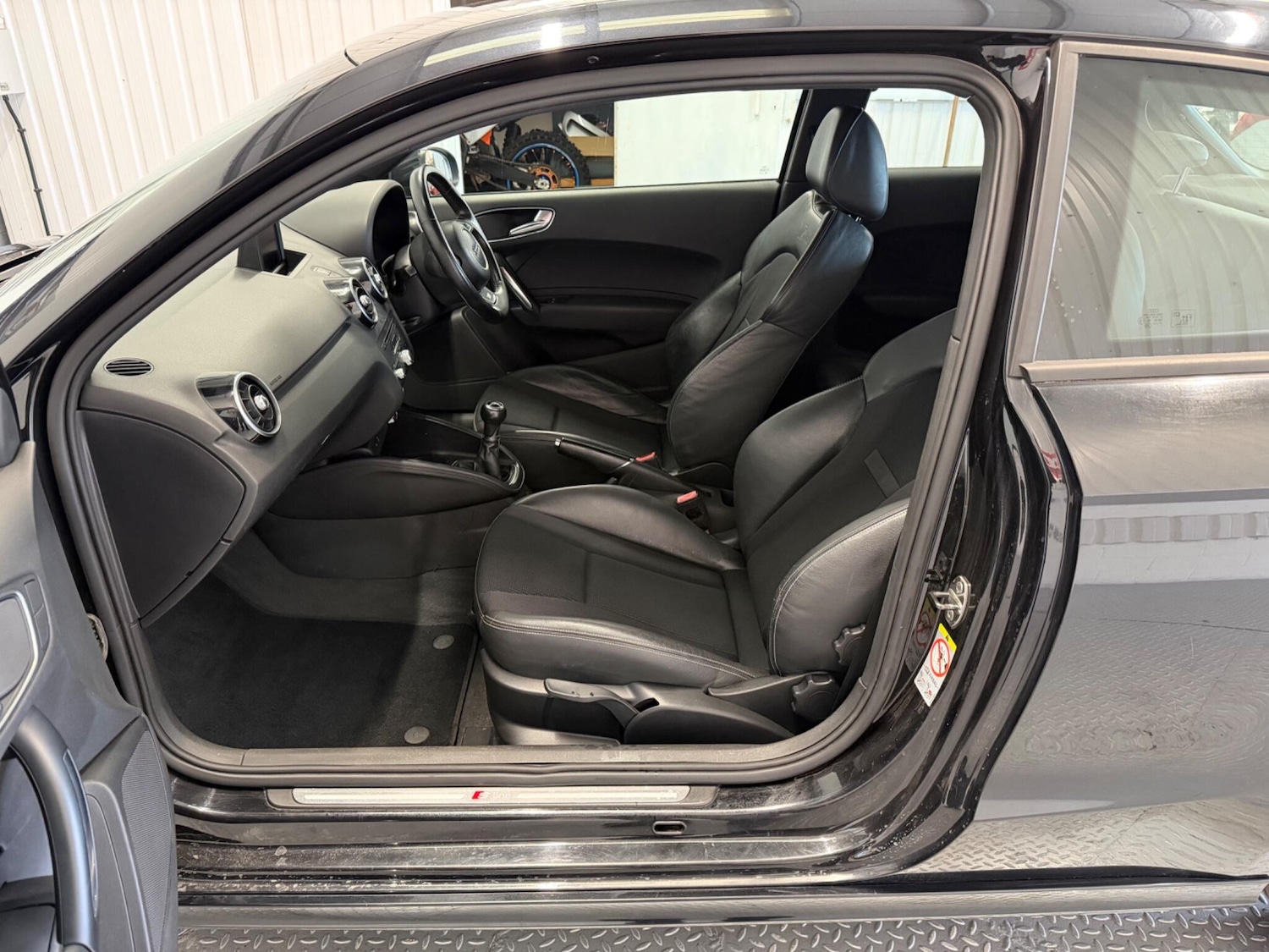 Used Audi A1 2011 for sale - 77853886: Photo 13