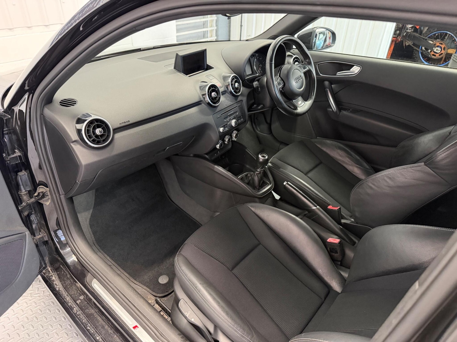 Used Audi A1 2011 for sale - 77853886: Photo 14