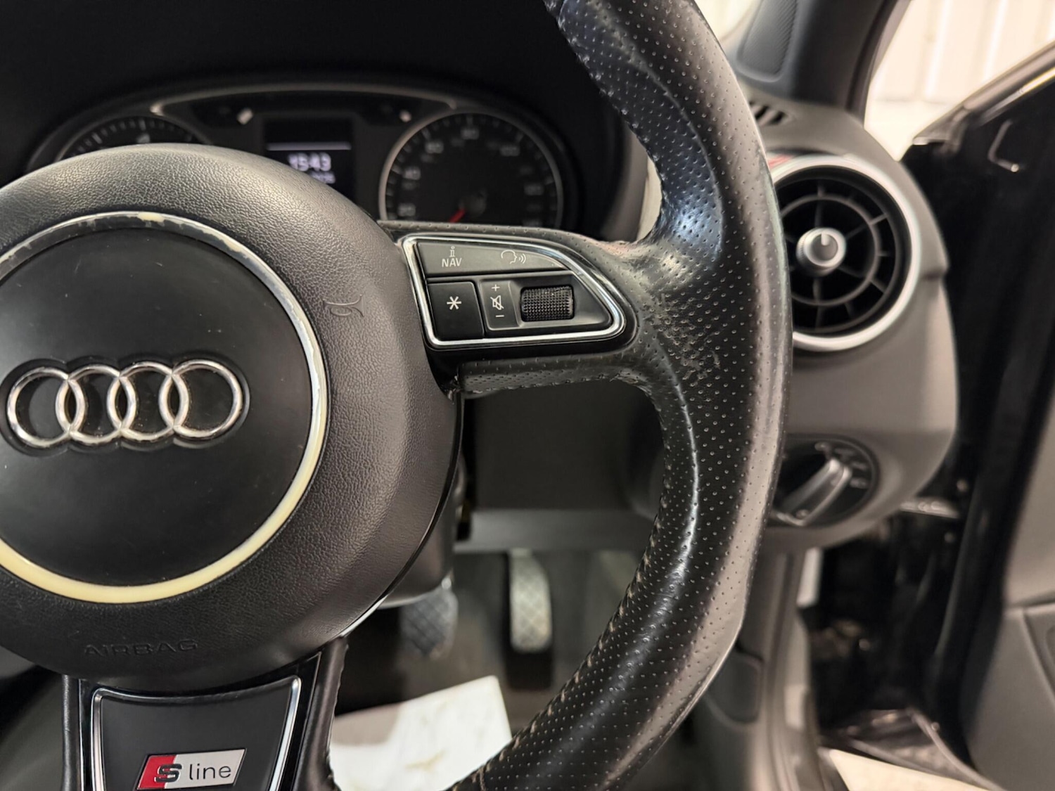 Used Audi A1 2011 for sale - 77853886: Photo 19