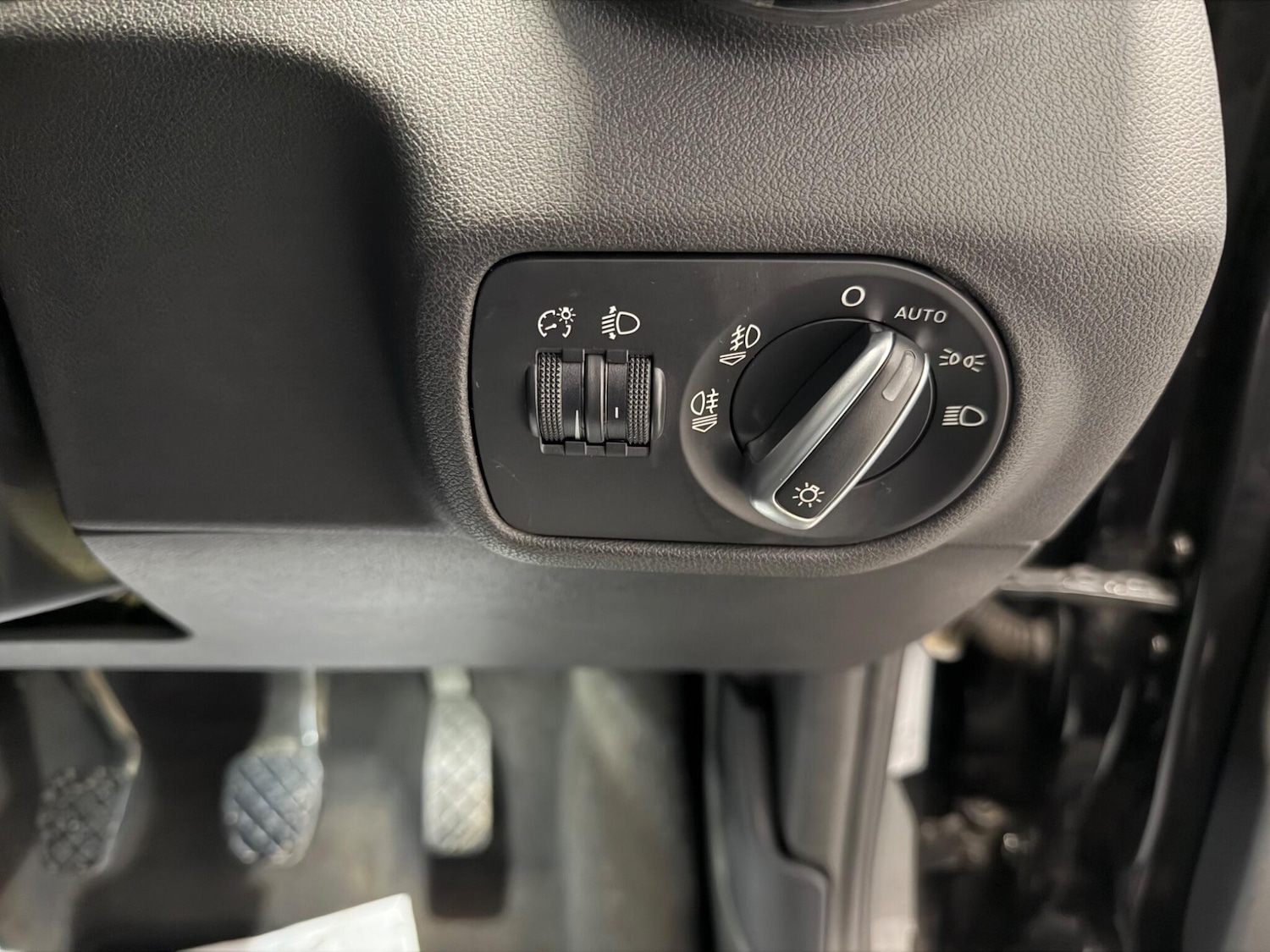 Used Audi A1 2011 for sale - 77853886: Photo 21