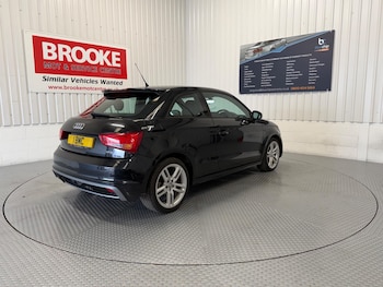 Used Audi A1 2011 for sale - 77853886: Photo