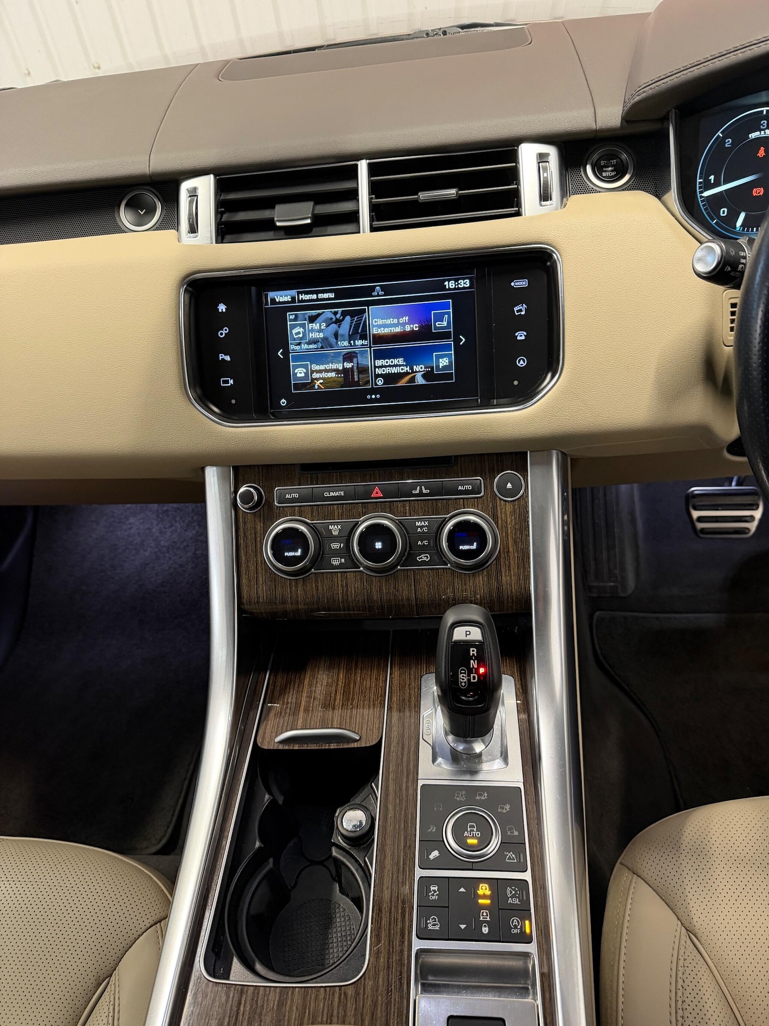 Used Land Rover Range Rover Sport 2016 for sale - 76521958: Photo 23