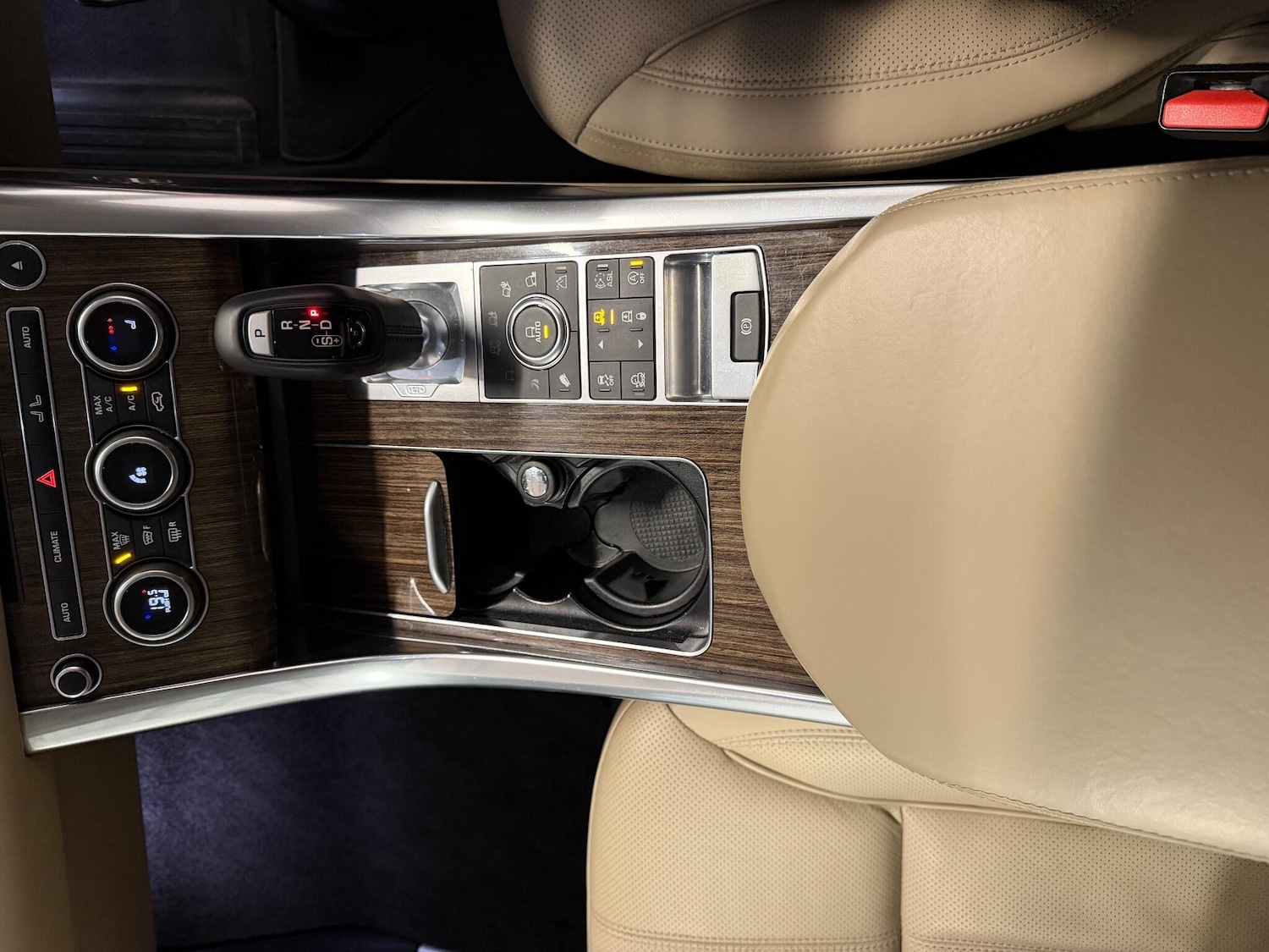 Used Land Rover Range Rover Sport 2016 for sale - 76521958: Photo 28