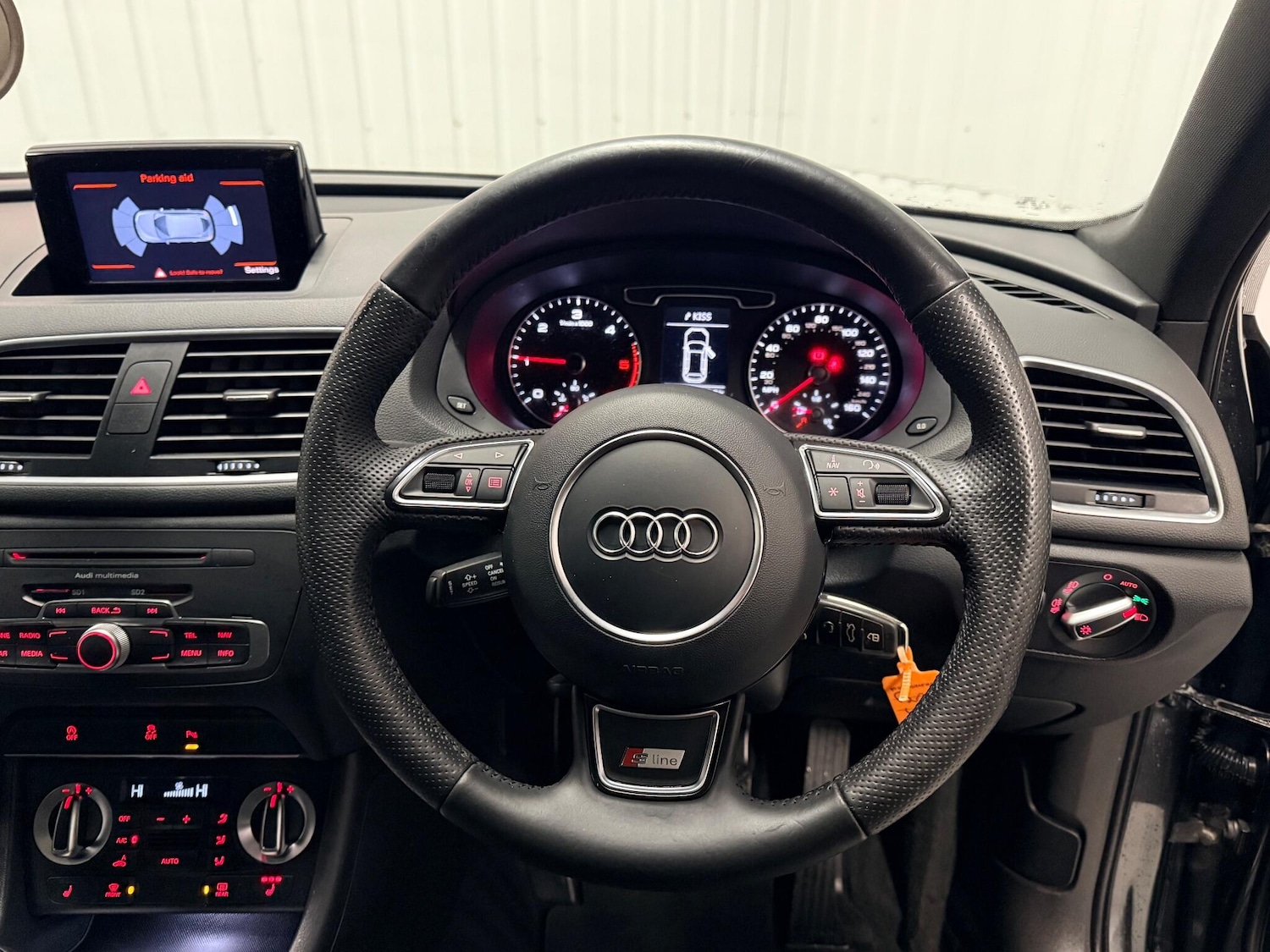 Used Audi Q3 2014 for sale - 76886219: Photo 19