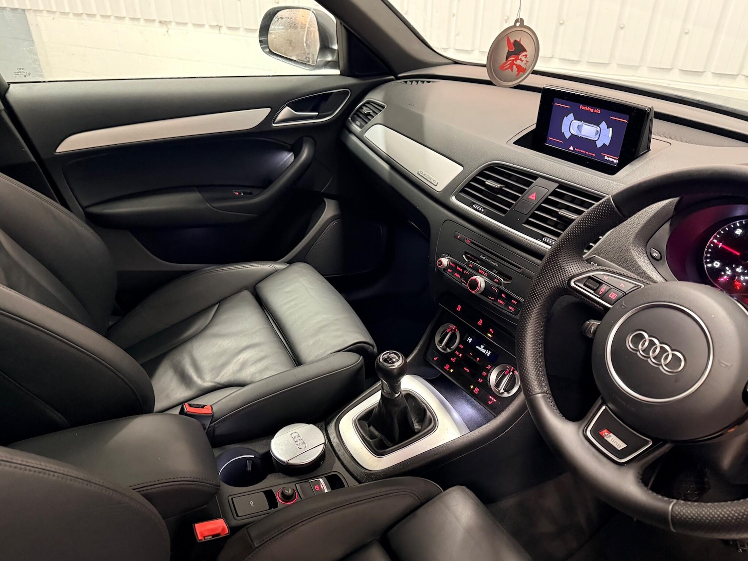 Used Audi Q3 2014 for sale - 76886219: Photo 23