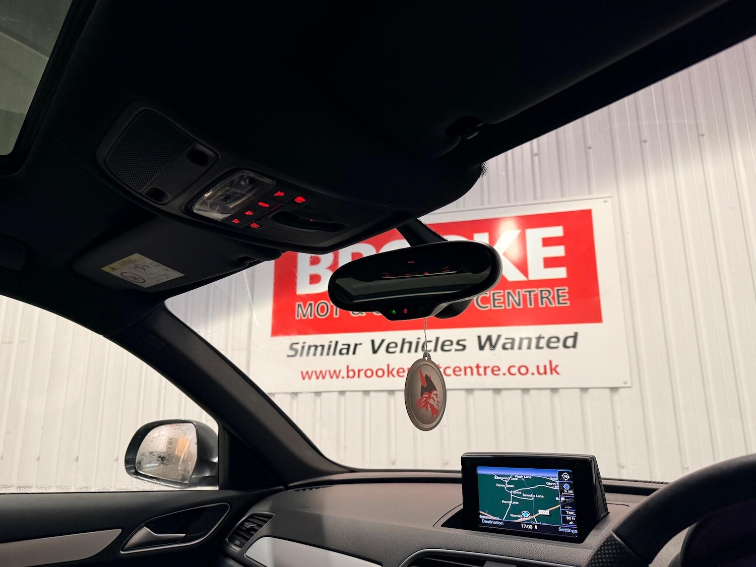 Used Audi Q3 2014 for sale - 76886219: Photo 28