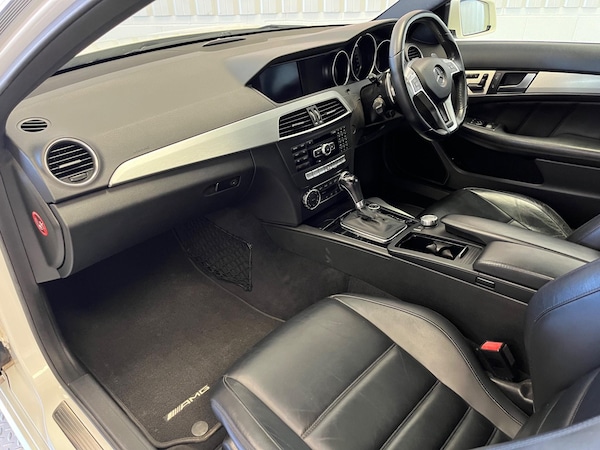 Used Mercedes-Benz C-Class 2012 for sale - 74799192: Photo 10