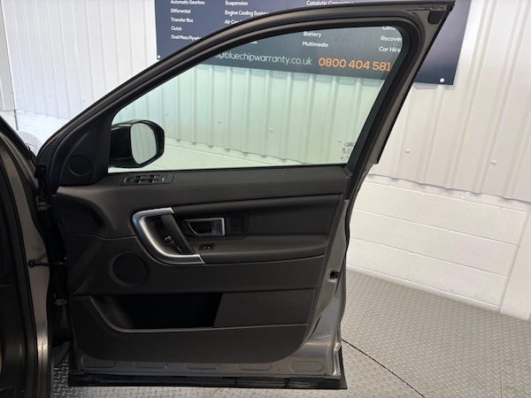 Used Land Rover Discovery Sport 2017 for sale - 73563814: Photo 17
