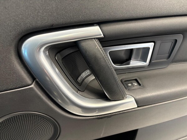 Used Land Rover Discovery Sport 2017 for sale - 73563814: Photo 22