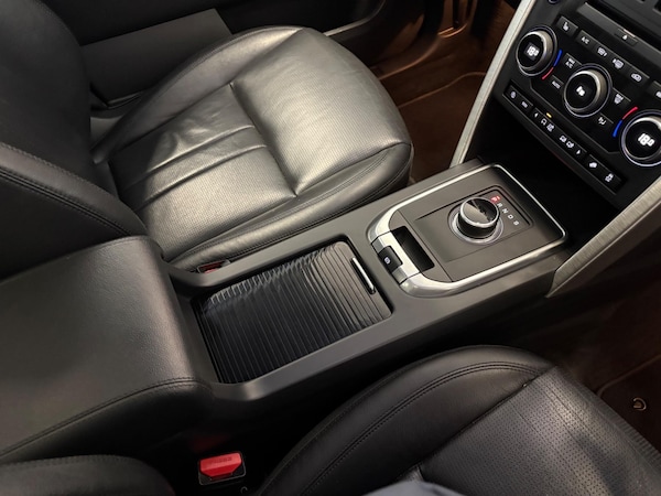 Used Land Rover Discovery Sport 2017 for sale - 73563814: Photo 31