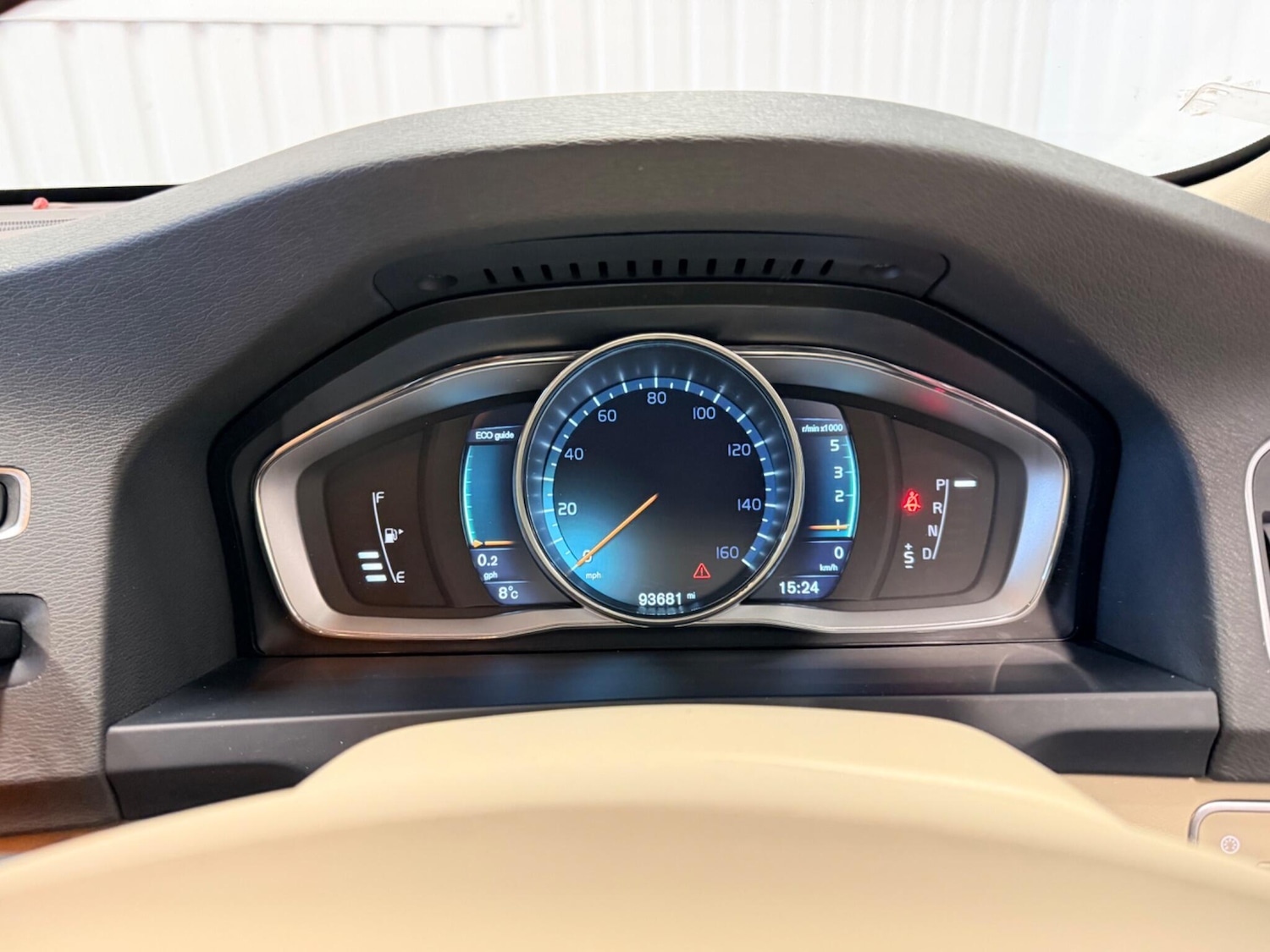 Used Volvo V60 2015 for sale - 77358743: Photo 21