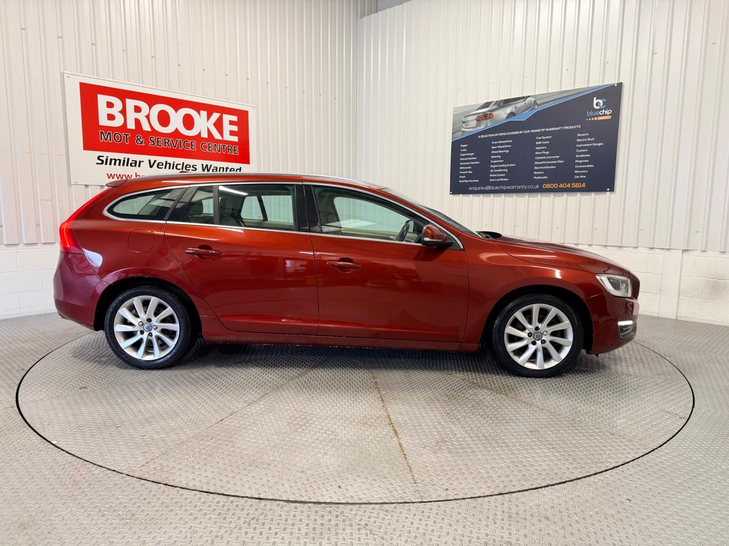 Used Volvo V60 2015 for sale - 77358743: Photo 6