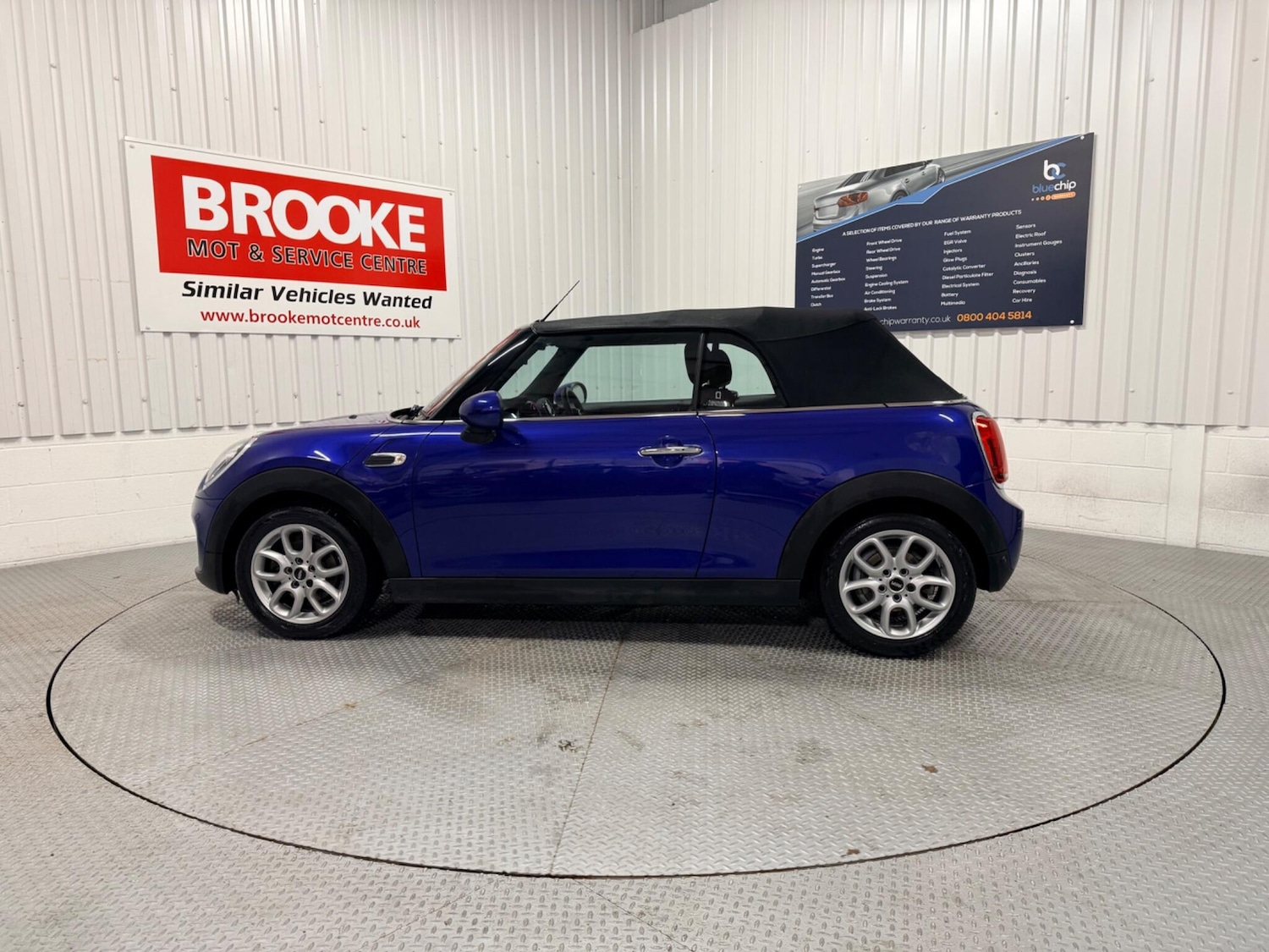 Used MINI Convertible 2018 for sale - 77330885: Photo 12