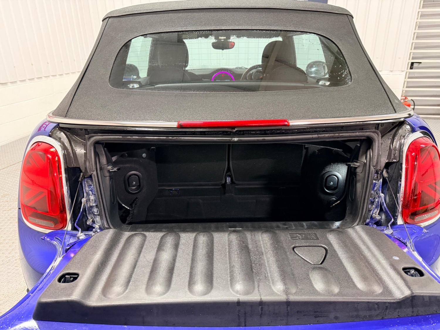 Used MINI Convertible 2018 for sale - 77330885: Photo 14