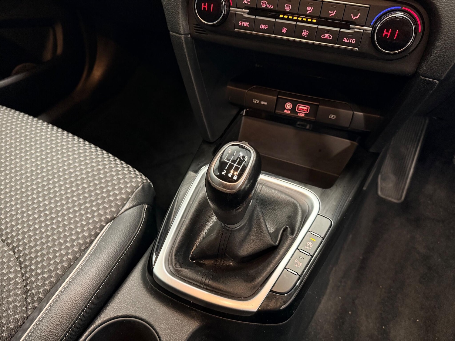 Used Kia Ceed 2019 for sale - 76886855: Photo 29