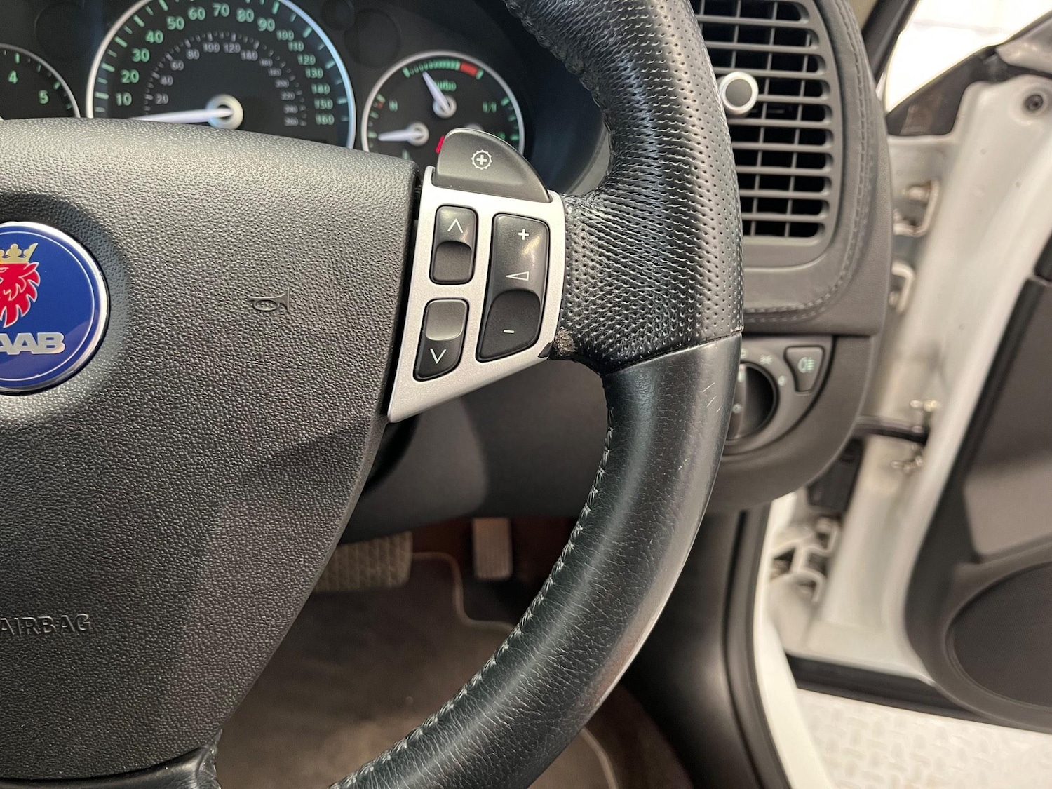 Used Saab 9-3 2010 for sale - 78101455: Photo 19